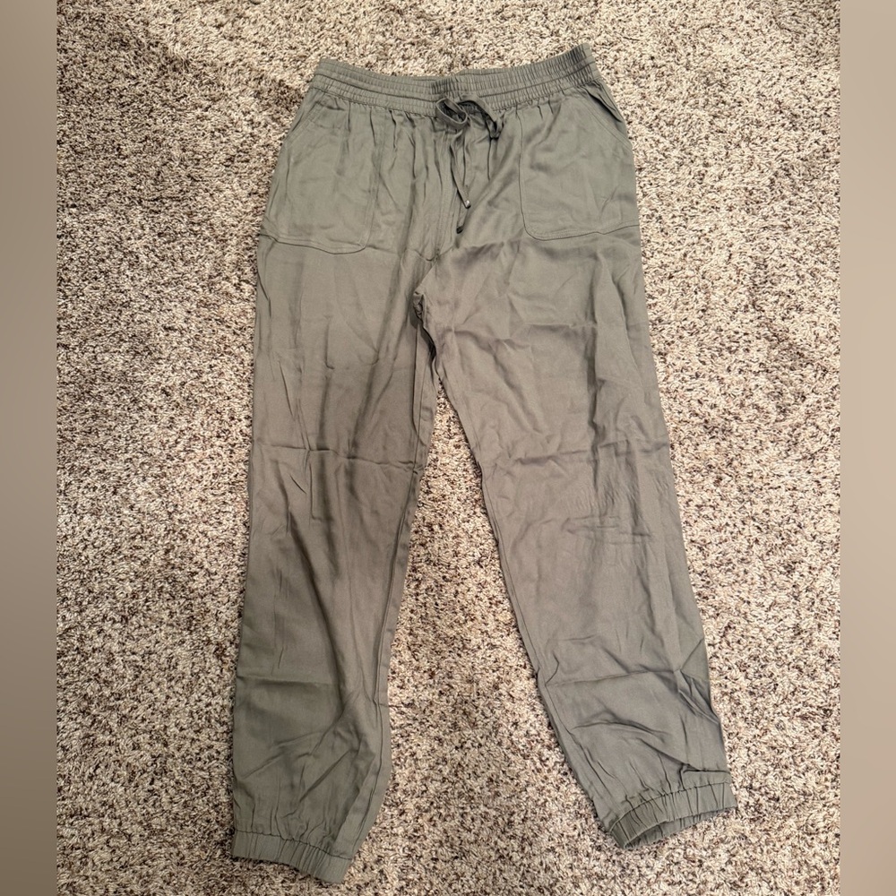 Be Cool brand jogger size L
